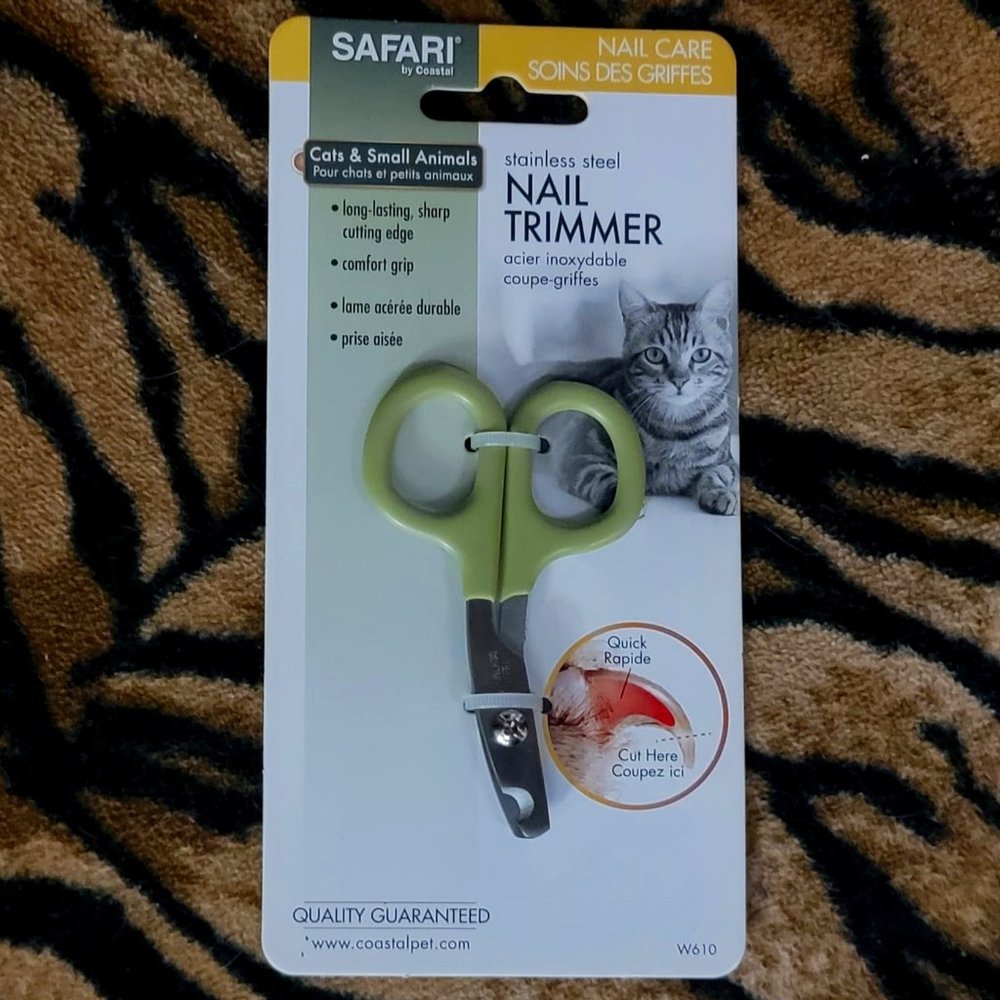 Cat nail trimmer safari.. New!